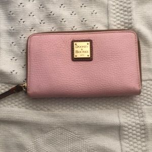 Dooney and Bourke wallet
